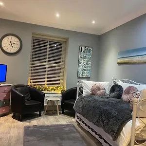 https://3-x-double-bedroomed-apartment.yorkshirehotels.net