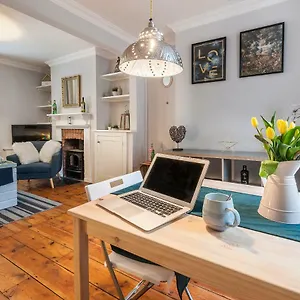 https://regal-house-exeter.exeterhotels.net